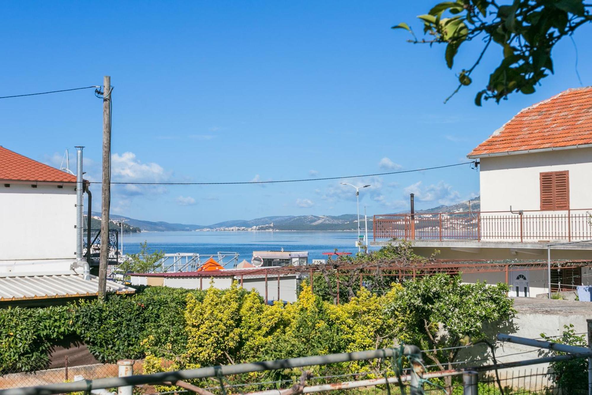 Seaside Apartments With A Swimming Pool Okrug Gornji, Ciovo - 11374 Trogir Eksteriør bilde